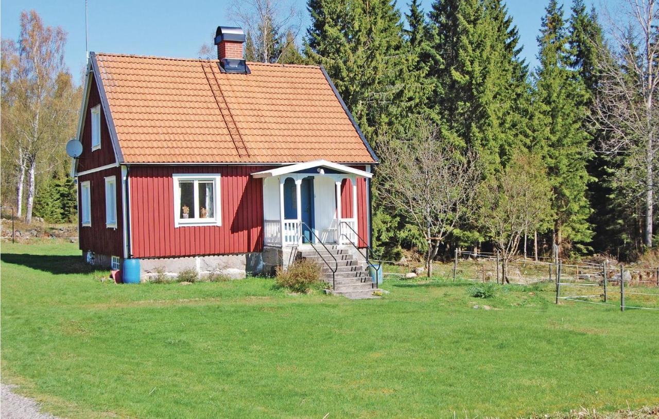 3 Bedroom Amazing Home In Lnsboda Falsehult Eksteriør bilde